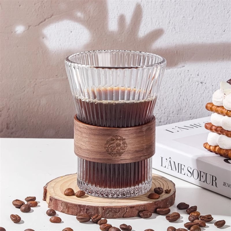 Copo Listrado com Alça de Madeira 320ml | Cafelle